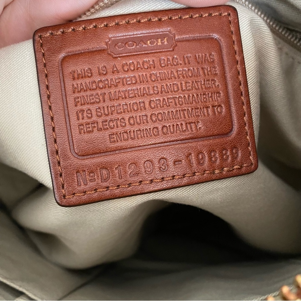 Coach Legacy Duffle - Picture 16 of 16